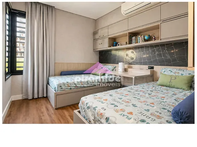 Casa com 367m² 4 quartos e 3 banheiros, à venda, no bairro Loteamento Verana em São José dos Campos