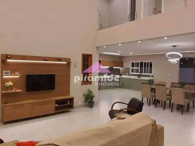 Casa com 540m² 4 quartos e 3 banheiros, à venda, no bairro Piedade em Caçapava