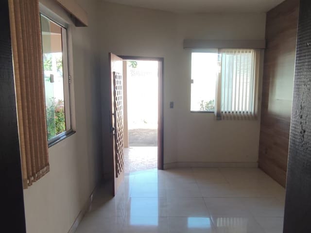 Casa com 180m² 2 quartos e 1 banheiro, à venda, no bairro Parque Tropical em Campos dos Goytacazes