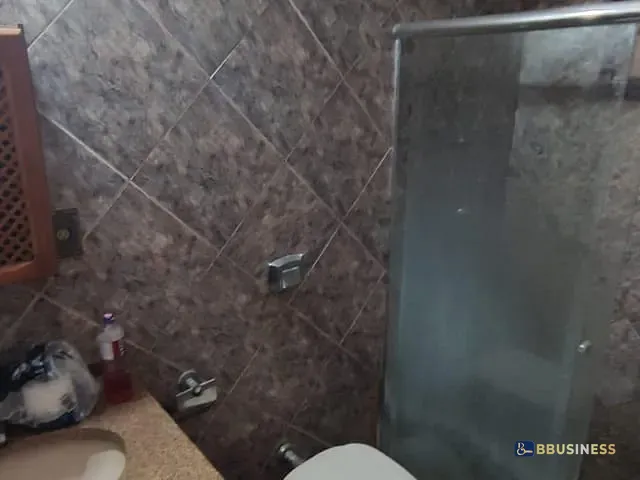 Casa com 180m² 2 quartos e 1 banheiro, à venda, no bairro Parque Tropical em Campos dos Goytacazes