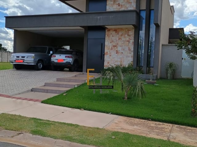 Casa com 305m² 3 quartos e 4 banheiros, à venda, no bairro Parqville Pinheiros em Aparecida de Goiânia