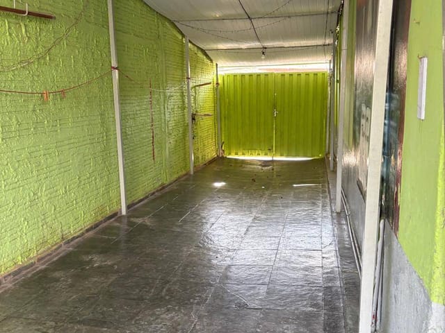 Casa com 250m² 2 quartos e 1 banheiro, à venda, no bairro Parque Valença I em Campinas
