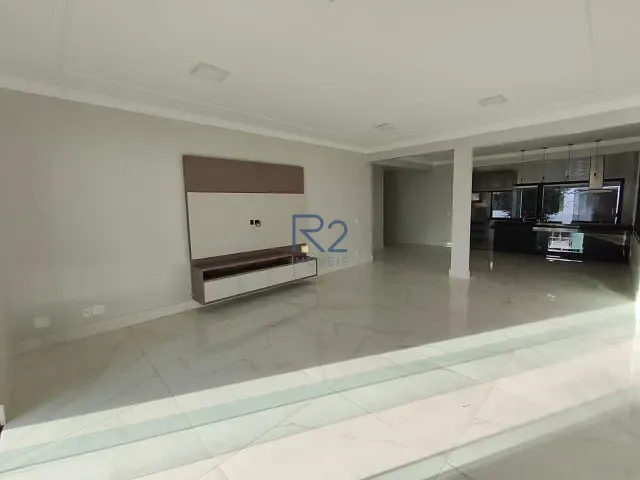 Casa com 1000m², à venda, no bairro Vicente Pires em Vicente Pires