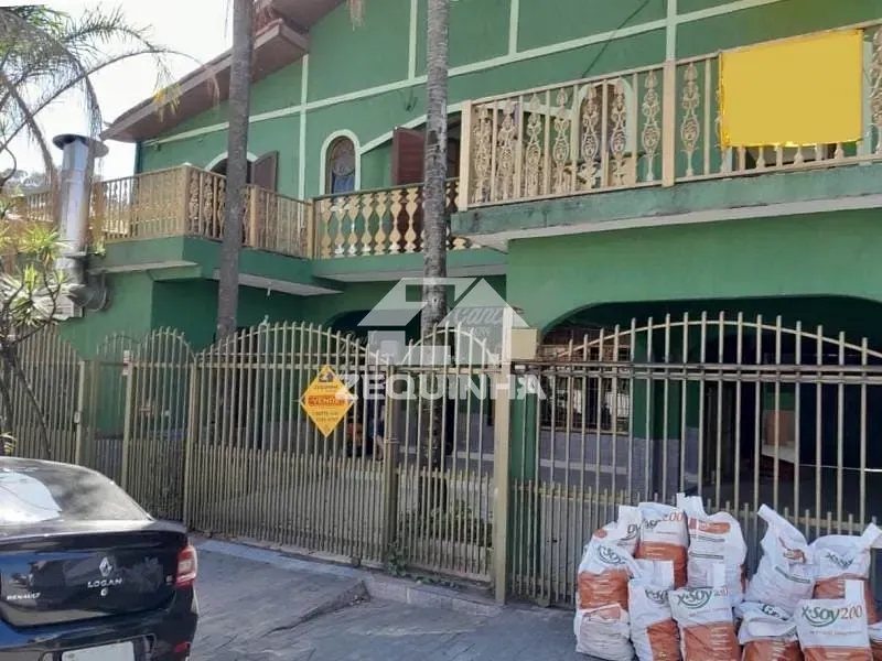 Casa, 3 quartos, 250 m² - Foto 1