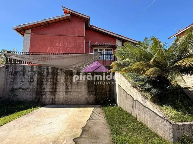 Casa com 815m² 2 quartos e 2 banheiros, à venda, no bairro Lambari em Guararema