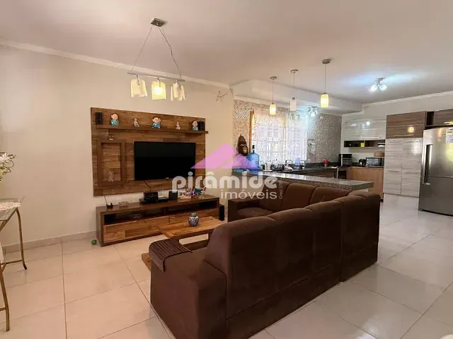Casa com 815m² 2 quartos e 2 banheiros, à venda, no bairro Lambari em Guararema