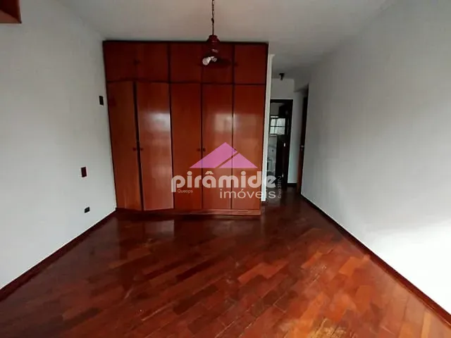 Casa 5 quartos e 6 banheiros, à venda, no bairro Jardim Aquárius em São José dos Campos