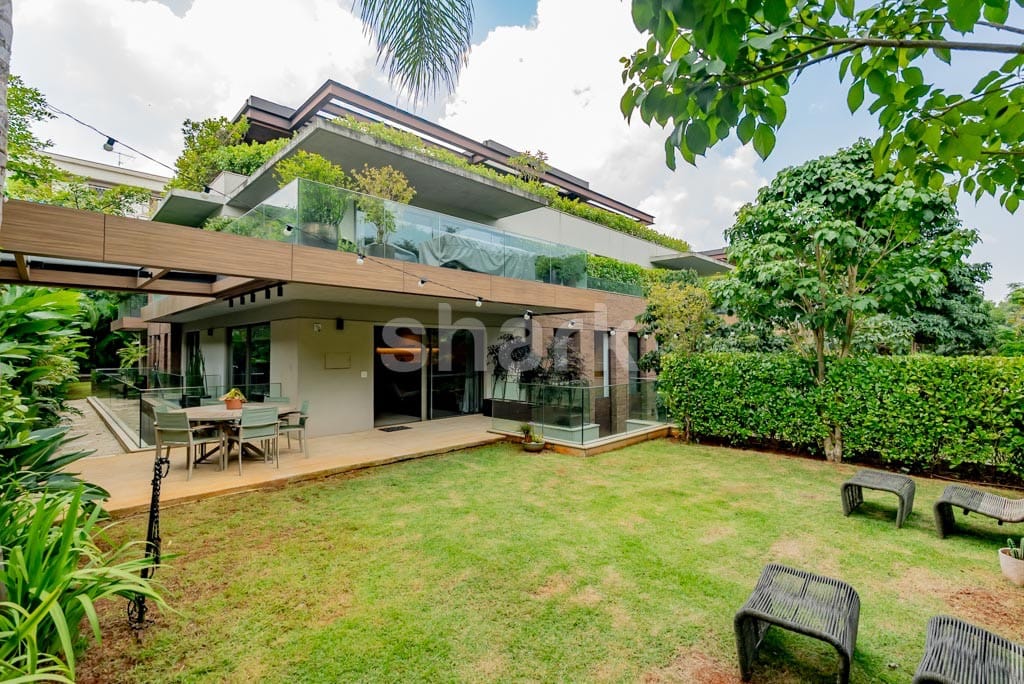 Casa em Alto de Pinheiros — foto 1