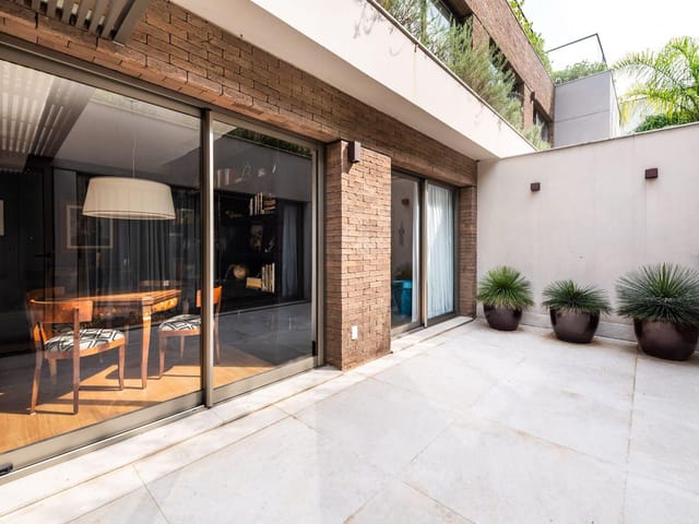 Casa 3 quartos e 5 banheiros, à venda ou para alugar, no bairro Alto de Pinheiros em São Paulo