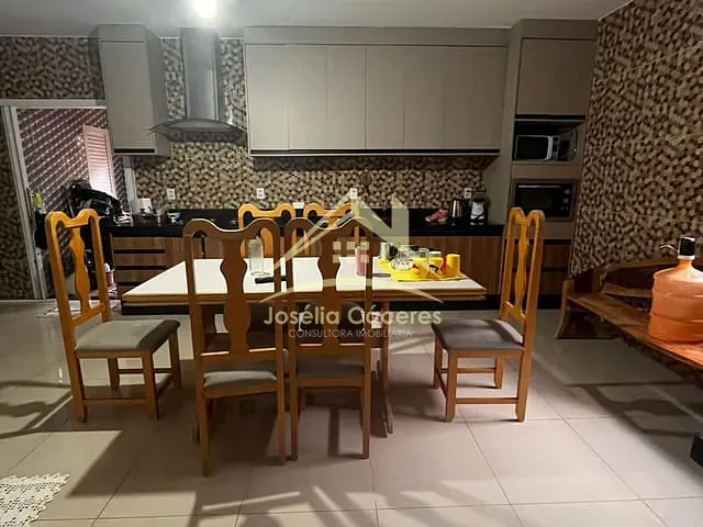 Casa com 320m² 3 quartos e 3 banheiros, à venda, no bairro Marajoara em Várzea Grande
