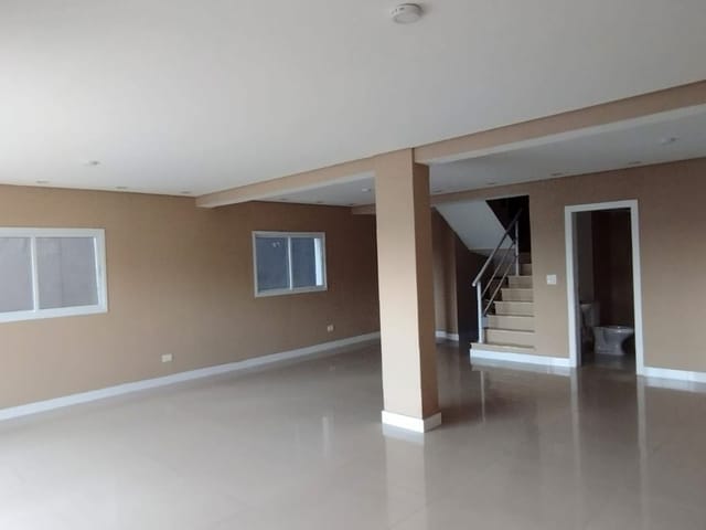Casa com 175m² 3 quartos e 5 banheiros, à venda, no bairro Portais (Polvilho) em Cajamar