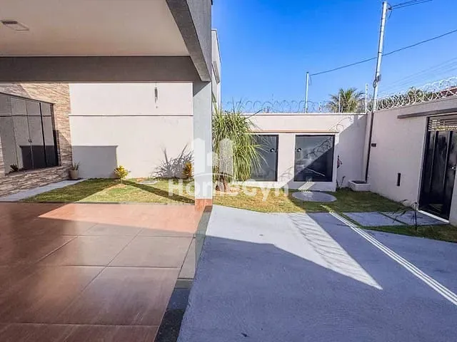 Casa com 243m² 3 quartos e 2 banheiros, à venda, no bairro Setor Araguaia em Aparecida de Goiânia