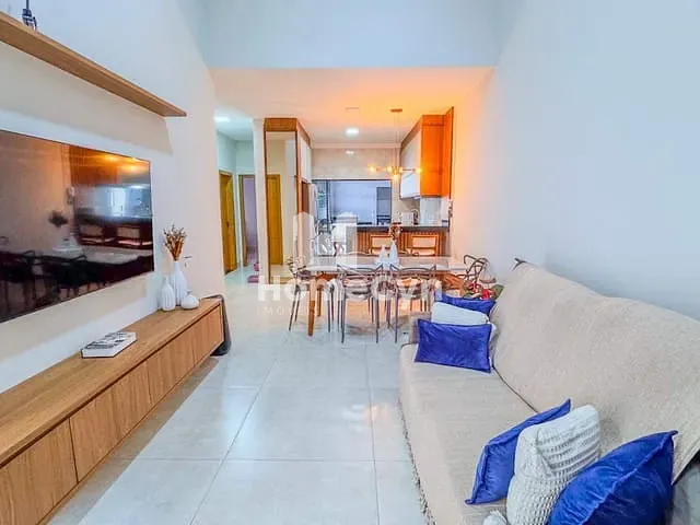 Casa com 243m² 3 quartos e 2 banheiros, à venda, no bairro Setor Araguaia em Aparecida de Goiânia