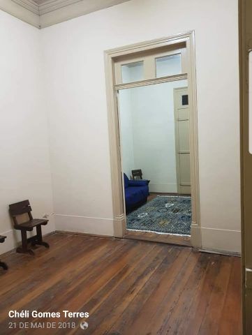 Casa 3 quartos e 2 banheiros, à venda, no bairro Centro em Pelotas