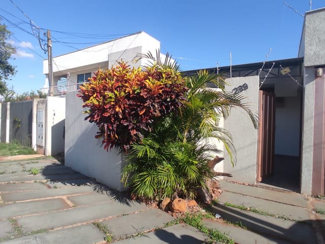 Foto do Casa - Casa para locação, 04 quartos (02 suítes), Piscina, 351 m² util, JD Quebec, Londrina, PR | ZBM NEGOCIOS IMOBILIARIOS