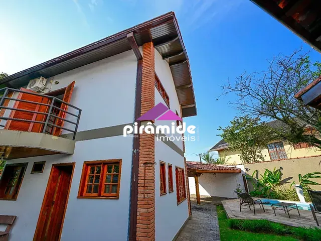 Casa 4 quartos e 3 banheiros, para alugar, no bairro Urbanova I em São José dos Campos
