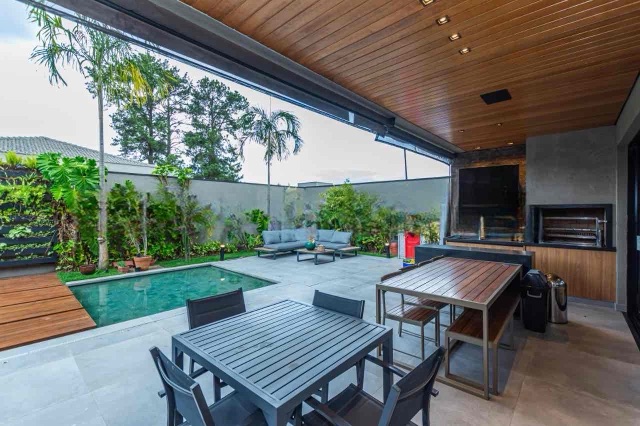 Casa com 560m² 4 quartos e 6 banheiros, à venda, no bairro Alphaville Residencial Dois em Barueri