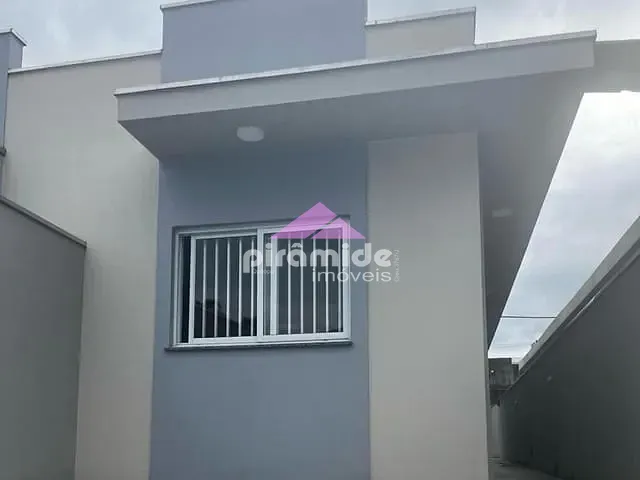Casa com 100m² 2 quartos e 1 banheiro, à venda, no bairro Massaguaçu em Caraguatatuba