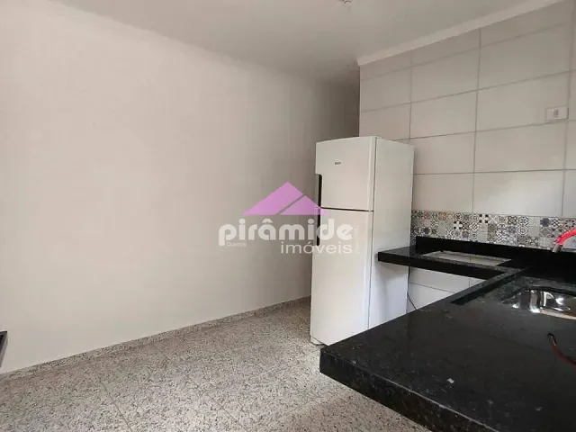 Casa com 100m² 2 quartos e 1 banheiro, à venda, no bairro Massaguaçu em Caraguatatuba