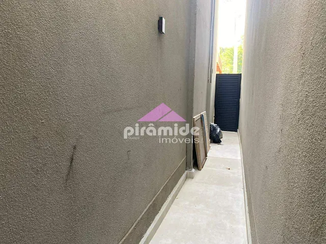 Casa 3 quartos e 3 banheiros, para alugar, no bairro Urbanova I em São José dos Campos