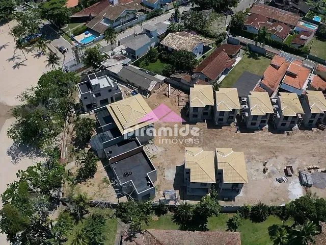 Casa com 134m² 3 quartos e 3 banheiros, à venda, no bairro São Francisco em São Sebastião