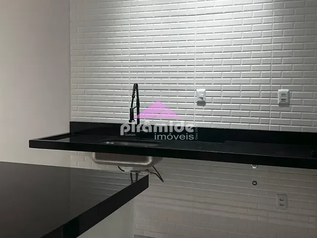 Casa com 180m² 3 quartos e 2 banheiros, à venda, no bairro Residencial Amor em Caçapava