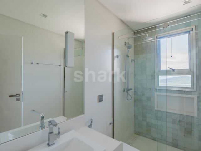 Casa com 807m² 5 quartos e 7 banheiros, à venda ou para alugar, no bairro Alphaville em Santana de Parnaíba