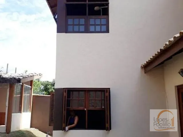 Casa com 600m² 4 quartos e 3 banheiros, à venda, no bairro Parque Arco Iris em Atibaia