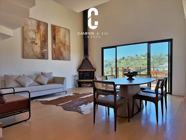 Casa com 230m² 4 quartos e 6 banheiros, à venda, no bairro Recanto das Araucárias em Campos do Jordão
