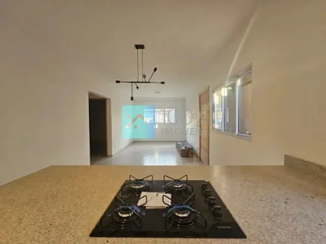 Casa 3 quartos e 3 banheiros, à venda, no bairro Jardim das Indústrias em São José dos Campos
