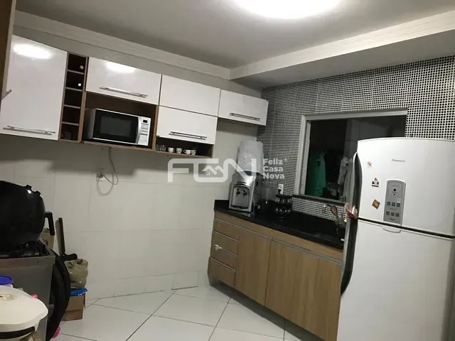 Casa 2 quartos e 3 banheiros, à venda, no bairro Ipitanga em Lauro de Freitas