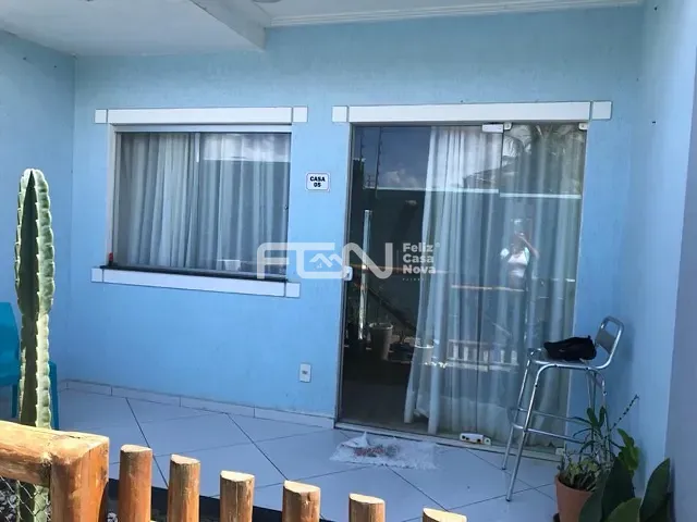 Casa 2 quartos e 3 banheiros, à venda, no bairro Ipitanga em Lauro de Freitas