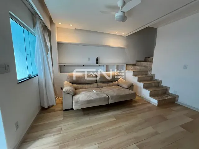 Casa 2 quartos e 3 banheiros, à venda, no bairro Ipitanga em Lauro de Freitas