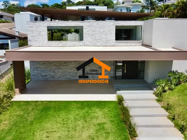 Casa com 1035m² 4 quartos e 2 banheiros, à venda, no bairro Jardim São Marcos em Itatiba