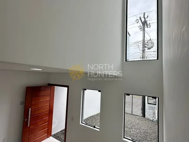 Casa com 94m² 2 quartos e 3 banheiros, à venda, no bairro Guanabara em Joinville