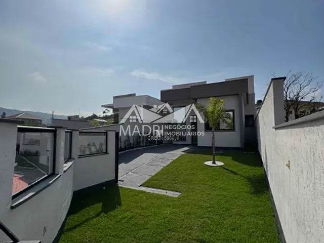 Casa 2 quartos e 2 banheiros, à venda, no bairro Alto Aririú em Palhoça
