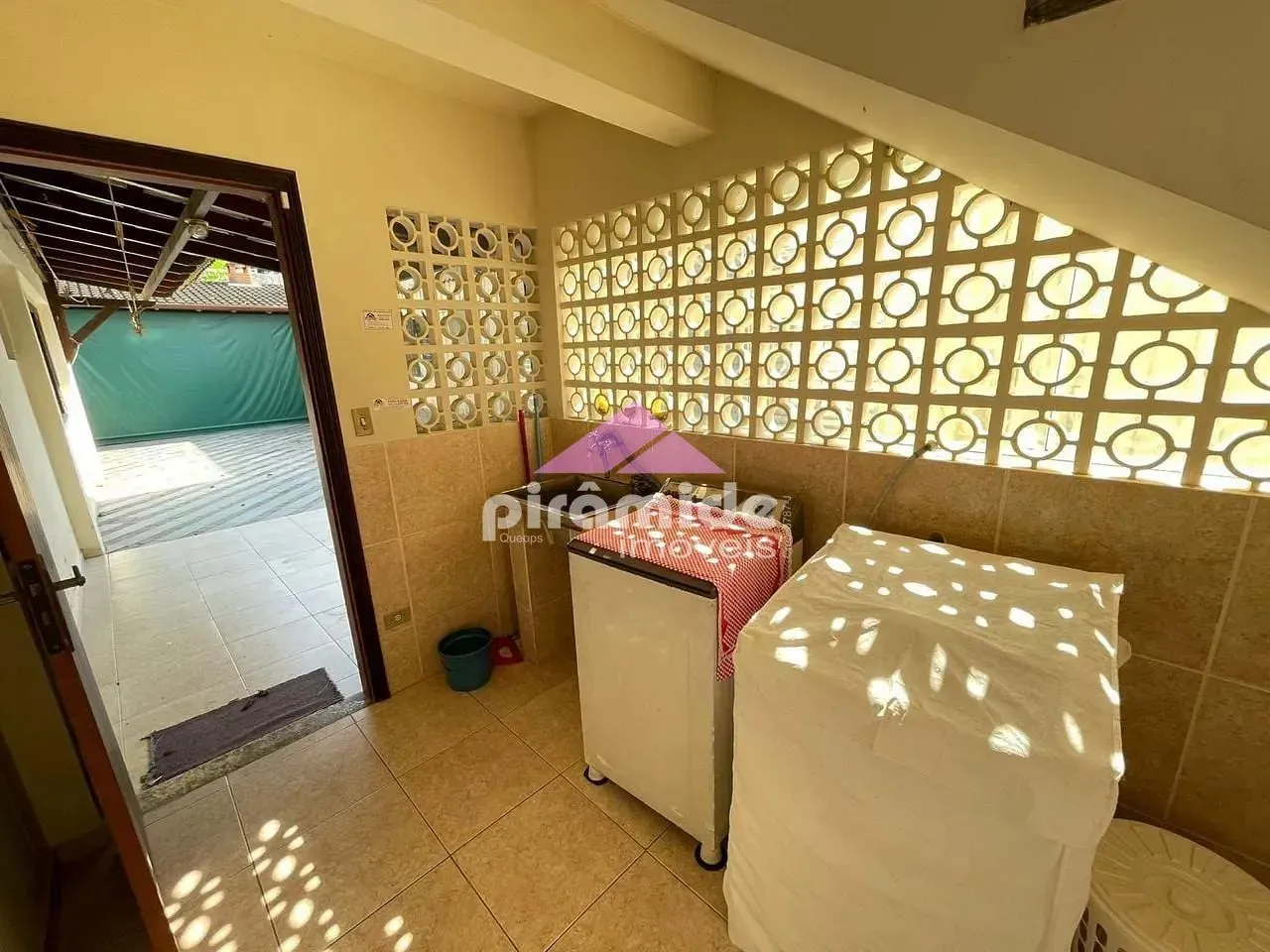 Casa, 4 quartos, 350 m² - Foto 27