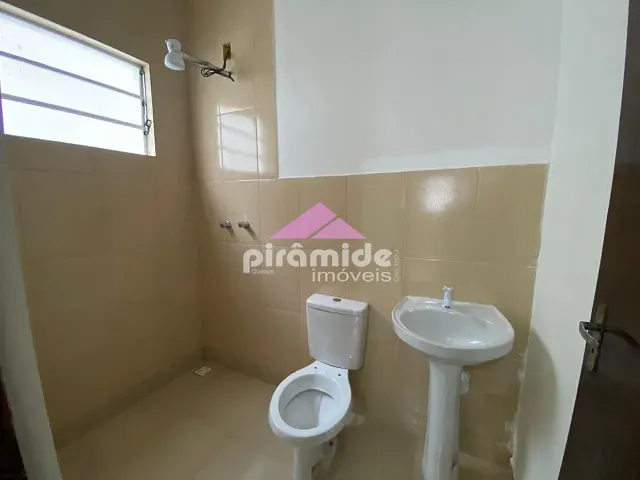 Casa 3 quartos e 1 banheiro, à venda, no bairro Massaguaçu em Caraguatatuba