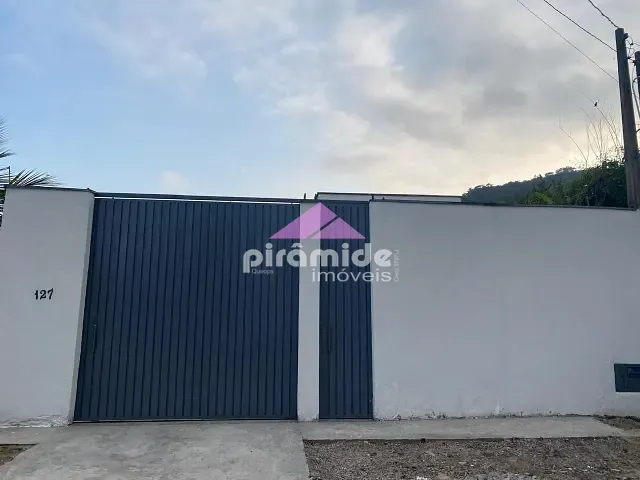 Casa 3 quartos e 1 banheiro, à venda, no bairro Massaguaçu em Caraguatatuba