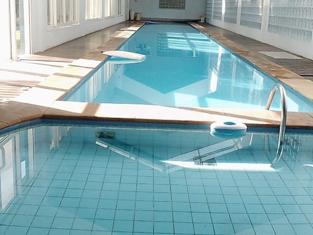 Casa com 1725m² 4 quartos e 7 banheiros, à venda, no bairro Alphaville em Barueri