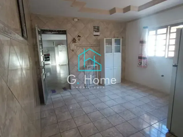 Casa com 263m² 3 quartos e 2 banheiros, à venda, no bairro Leonor em Londrina