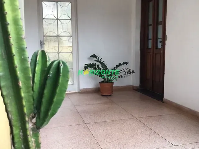 Casa com 401m² 3 quartos e 2 banheiros, à venda, no bairro Santana em São José dos Campos