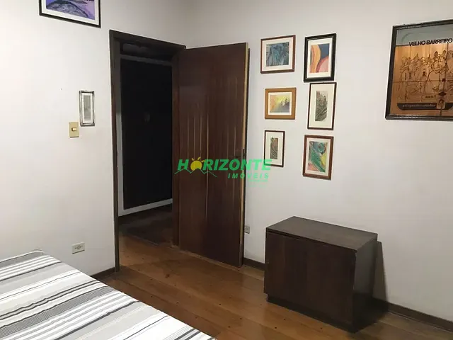 Casa com 401m² 3 quartos e 2 banheiros, à venda, no bairro Santana em São José dos Campos