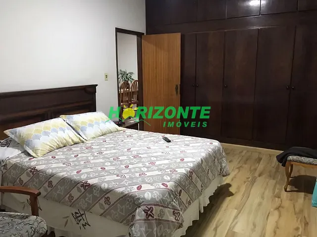 Casa com 401m² 3 quartos e 2 banheiros, à venda, no bairro Santana em São José dos Campos