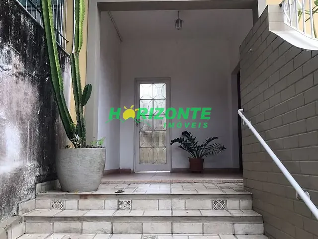 Casa com 401m² 3 quartos e 2 banheiros, à venda, no bairro Santana em São José dos Campos