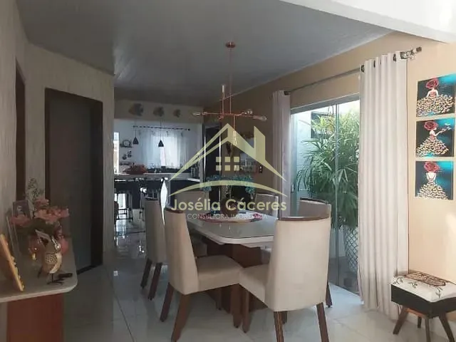 Casa com 250m² 3 quartos e 4 banheiros, à venda, no bairro Cristo Rei em Várzea Grande
