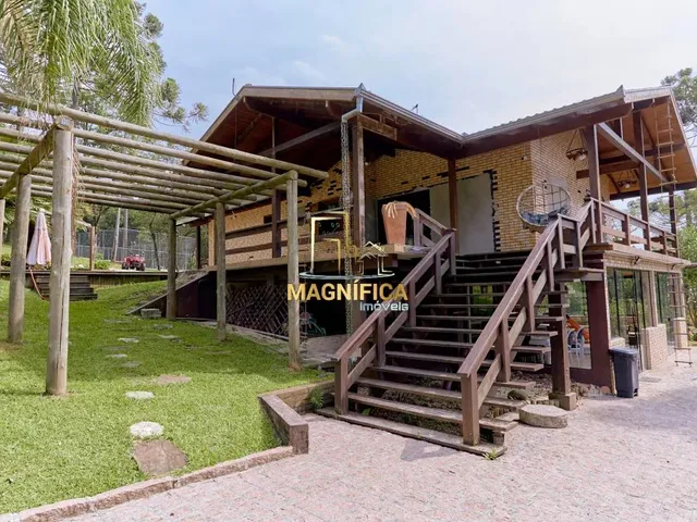 Casa com 45724m² 4 quartos e 5 banheiros, à venda, no bairro Campo do Meio em Campo Largo