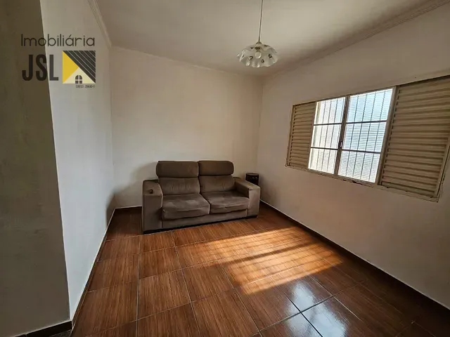 Casa com 290m² 3 quartos e 1 banheiro, à venda, no bairro Vila Santos em Caçapava