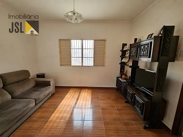Casa com 290m² 3 quartos e 1 banheiro, à venda, no bairro Vila Santos em Caçapava