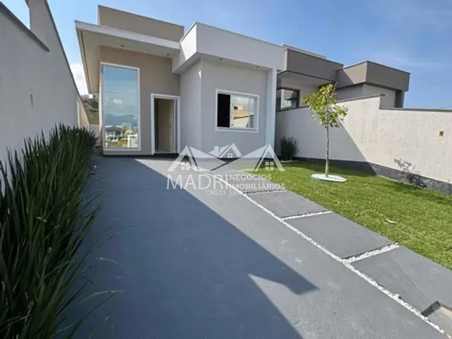 Casa 2 quartos e 2 banheiros, à venda, no bairro Alto Aririú em Palhoça